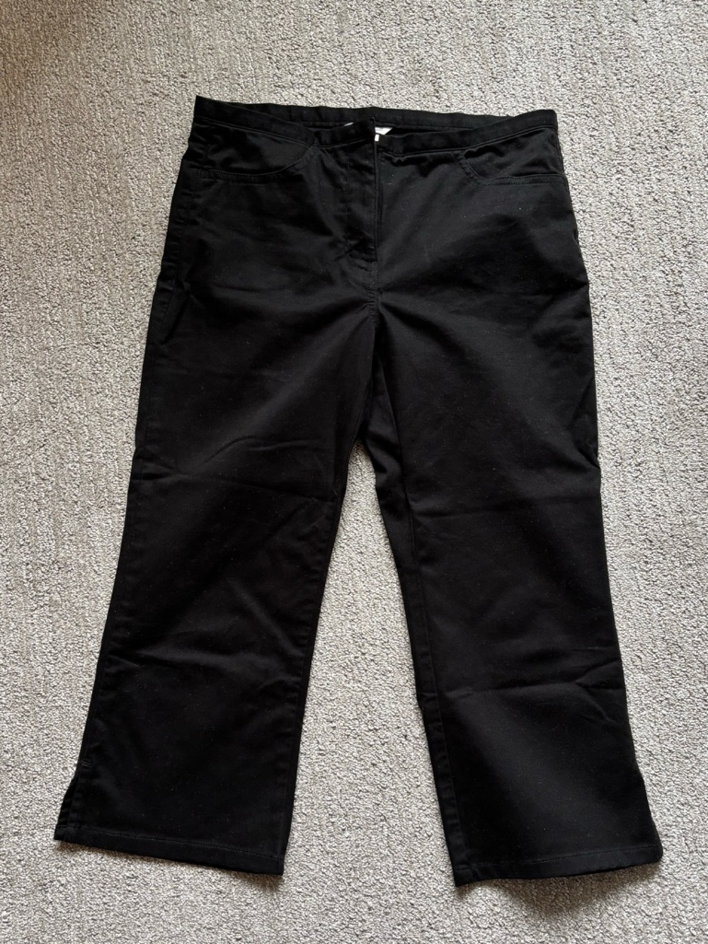 Low Waisted Capri Pants